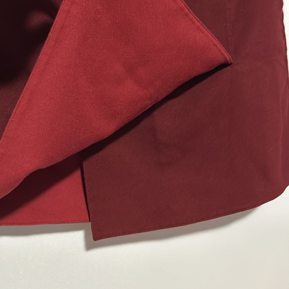 Red skirt with overlapping layer - Picture 2 of 3